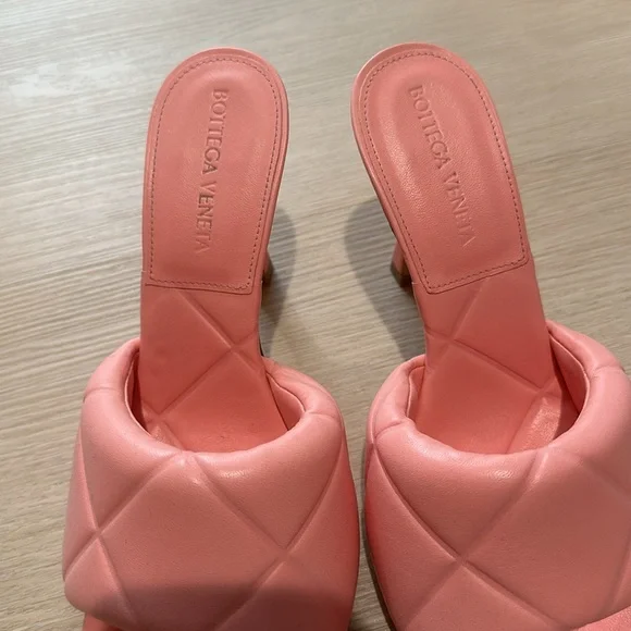 Bottega Veneta Lido Sandals - Picture 2 of 5